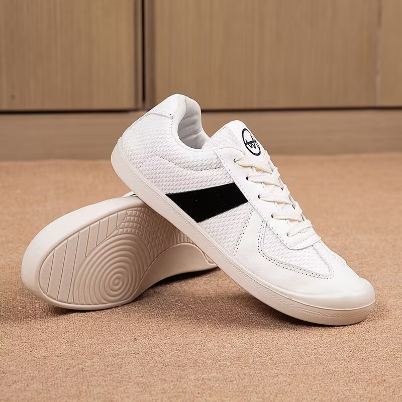 Women'S Shoes Running Sports - รองเท้ากีฬาผู้หญิง รองเท้าลำลองสุดหรู รองเท้าเทนนิส รองเท้าเดินเล่นกลางแจ้ง รองเท้าวิ่ง รองเท้าแฟชั่นแบบแบน