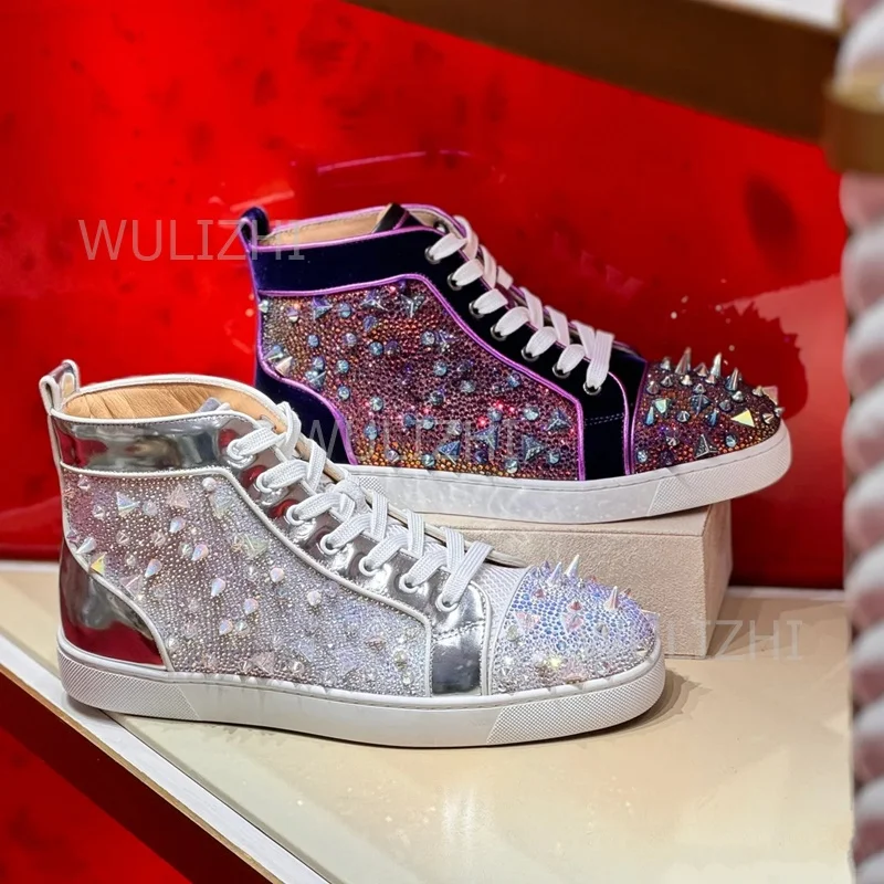 Women'S Shoes Running Sports - รองเท้าผ้าใบผู้ชายสีม่วงเข้มประดับคริสตัลแบบร้อยเชือก พื้นสีแดง รองเท้ากีฬาข้อสั้น ประดับเพชร หนังกลับ รองเท้าวิ่งลำลอง