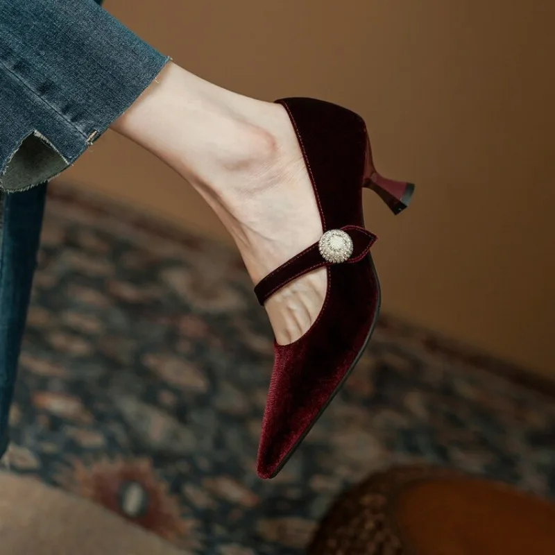 รองเท้าส้นเข็มแบบแมรี่เจนหัวแห - Women Shoes Heels บทวิจารณ์และราคา