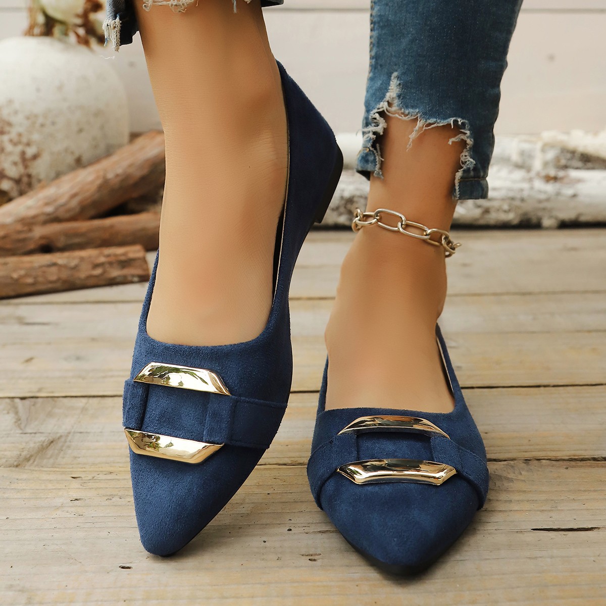 รองเท้าส้นเตี้ยแบบสวม สไตล์ลำล - Women Shoes Heels บทวิจารณ์และราคา