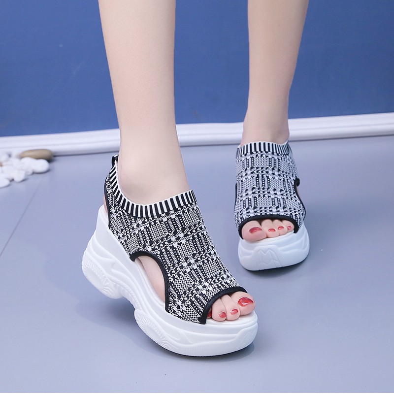 รองเท้าแตะผู้หญิง ฤดูร้อน 2025 - Wedge Heeled Sneaker บทวิจารณ์และราคา