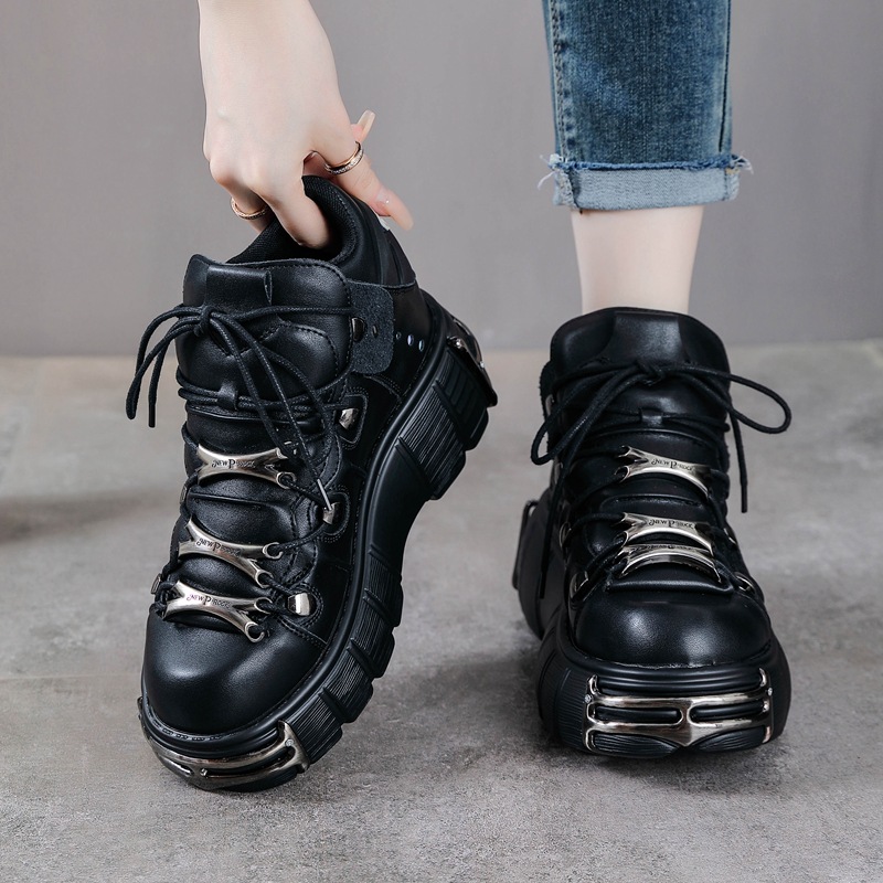Edgy Fashion ต้องมี! Heavy Met - Women Shoes Must Have บทวิจารณ์และราคา