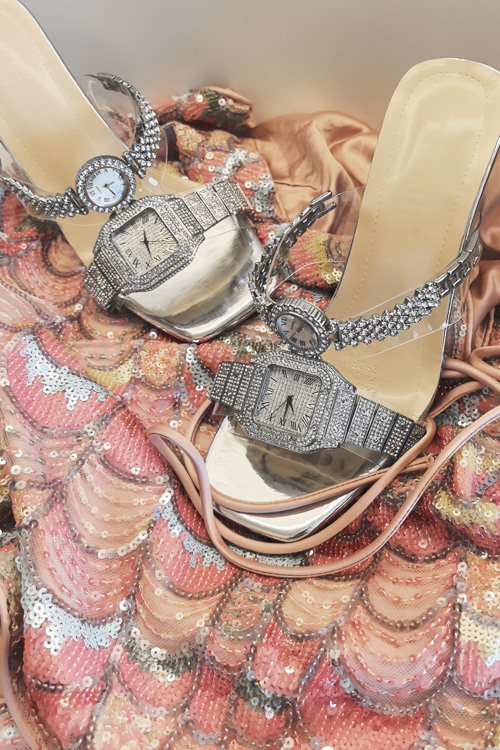 รองเท้าส้นสูงคริสตัลดีไซน์ดั้ง - Clear Strap Heel บทวิจารณ์และราคา