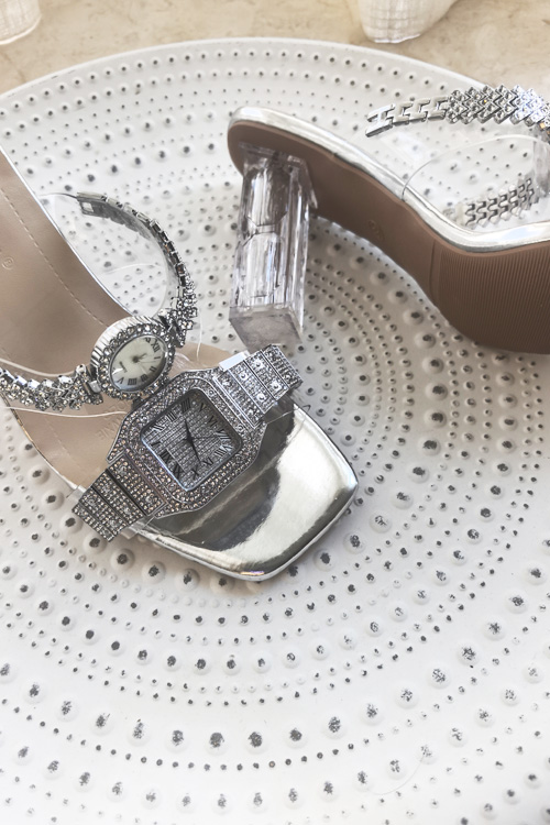 รองเท้าส้นสูงคริสตัลดีไซน์ดั้ง - Clear Strap Heel บทวิจารณ์และราคา