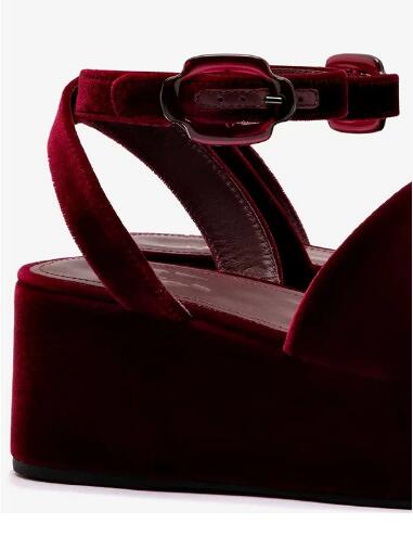 รองเท้าส้นเตารีดแบบเปิดนิ้วเท้ - Wedge Heeled Sneaker บทวิจารณ์และราคา