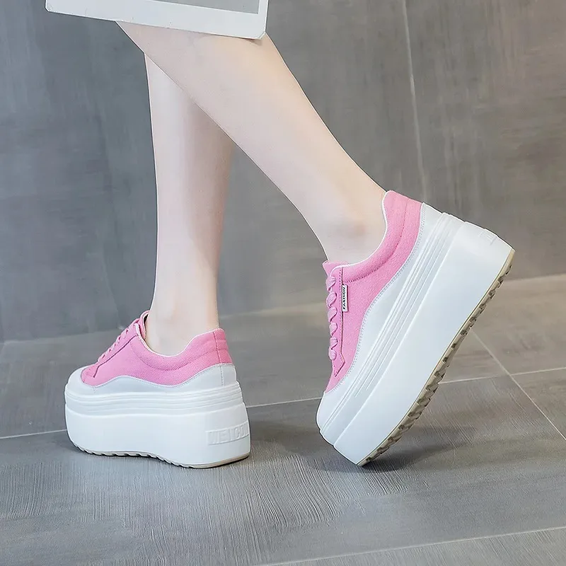 8 ซม.ใหม่ผ้าใบของแท้หนังผู้หญิ - Wedge Heeled Sneaker บทวิจารณ์และราคา