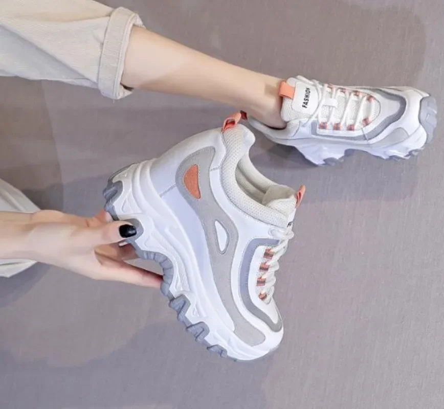 9 ซม.ของแท้หนังแพลตฟอร์ม WEDGE - Wedge Heeled Sneaker บทวิจารณ์และราคา