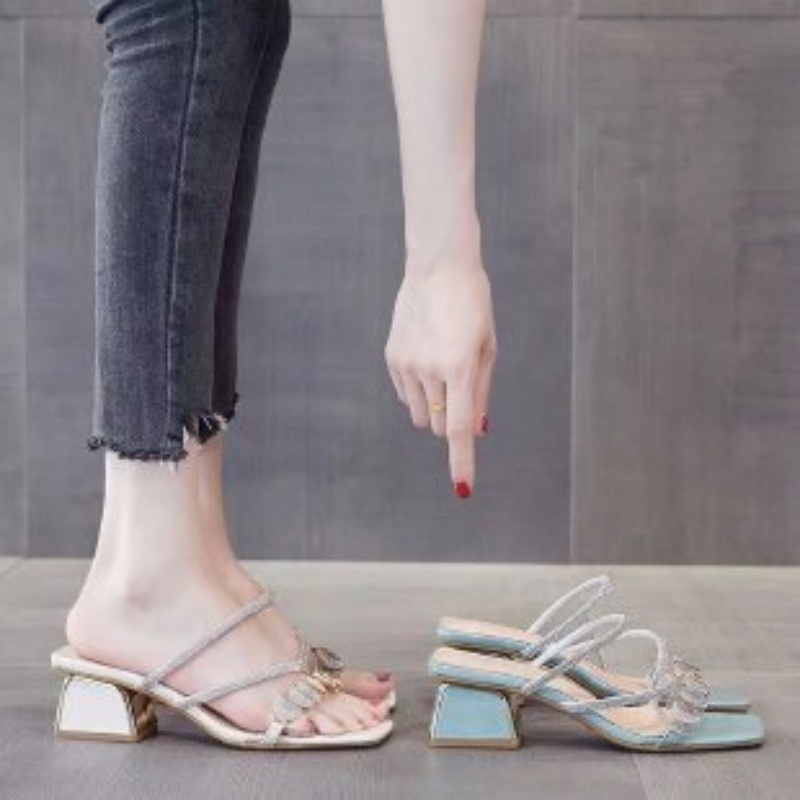 รองเท้าแตะรัดส้นแบบใสประดับเพช - Clear Strap Heel บทวิจารณ์และราคา