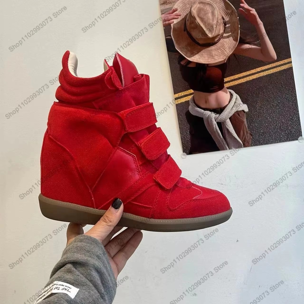 รองเท้าผ้าใบหุ้มข้อส้นลิ่มซ่อน - Wedge Heeled Sneaker บทวิจารณ์และราคา